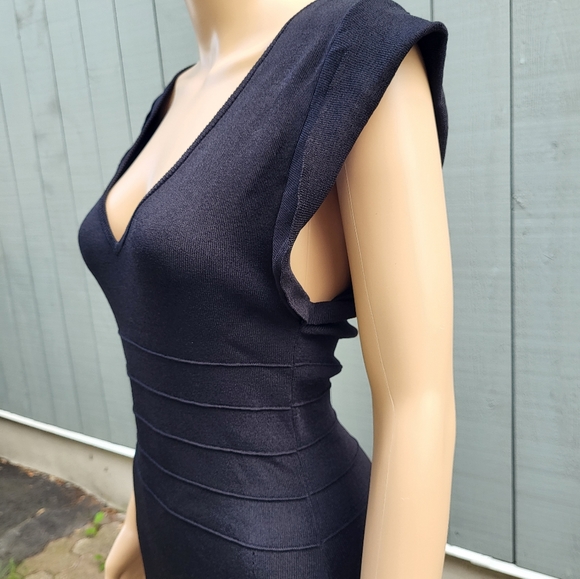 BLACK DRESS - Picture 5 of 7